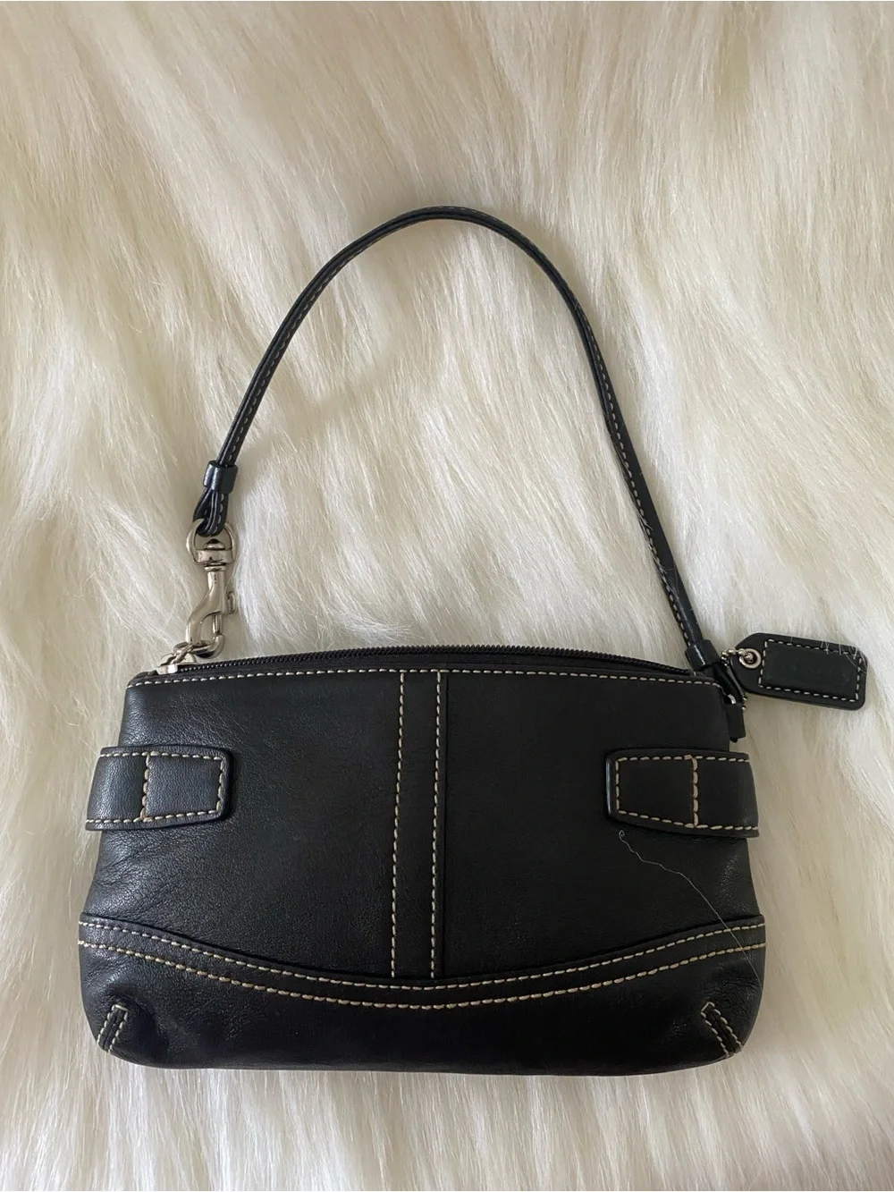 Coach compact black